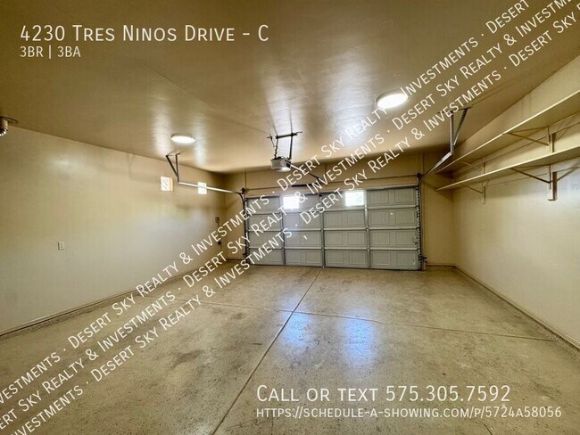Building Photo - 4230 Tres Ninos Dr