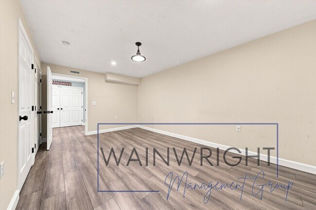 Building Photo - Lake Access Home Wirtz, VA