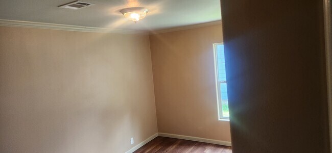 Building Photo - 6519 De Priest St