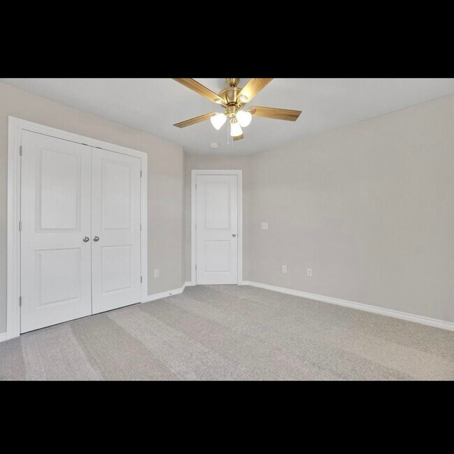 Building Photo - 2043 SW 45th St