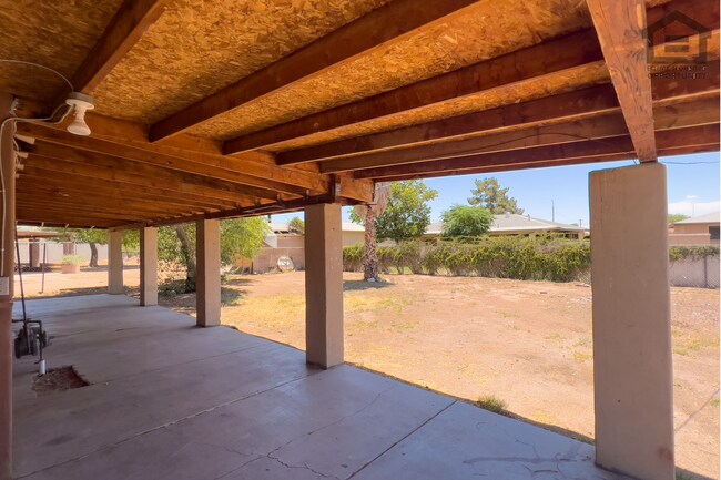 Building Photo - 6321 W Whitton Ave