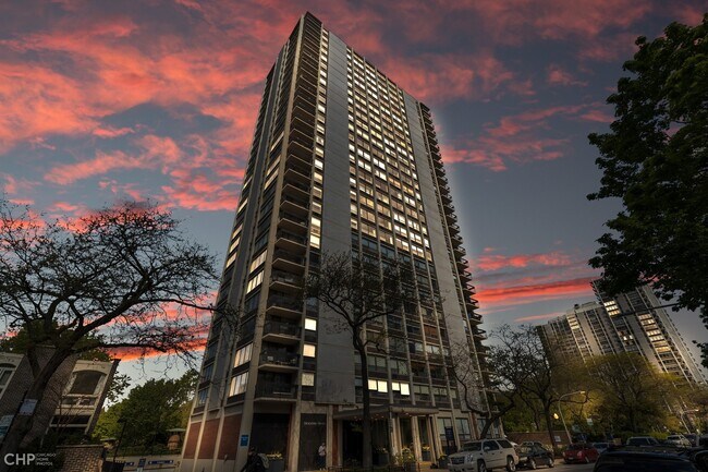 Building Photo - 1355 N Sandburg Terrace