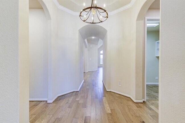 Building Photo - 29302 Wood Lily Dr