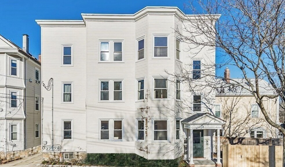 Building Photo - 80 Chestnut St