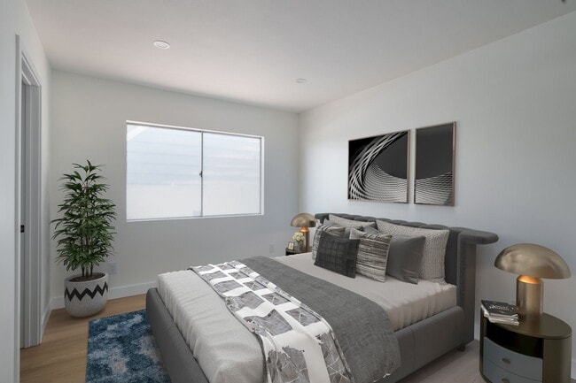 Building Photo - Central air conditioning!