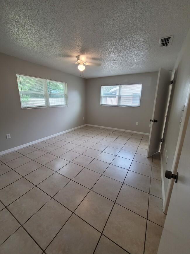 Building Photo - 8089 Omaha Cir