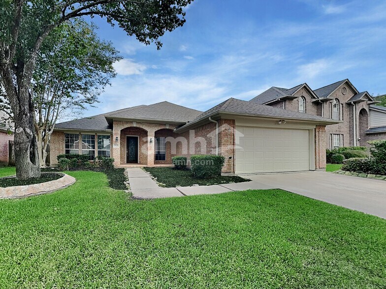 Primary Photo - 1830 Arrowhead Ct