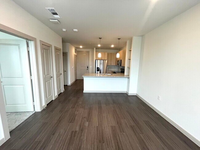 Building Photo - 125 S Standridge Blvd