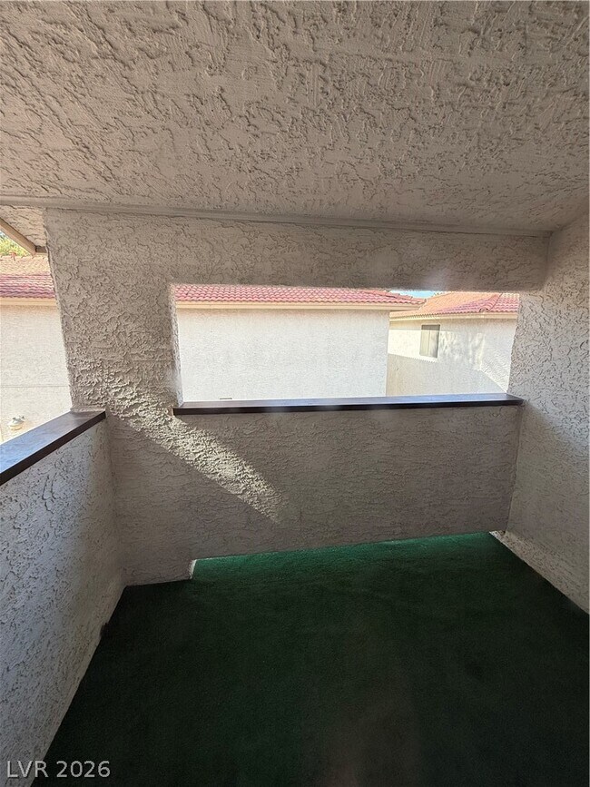 Building Photo - 6687 W Tropicana Ave