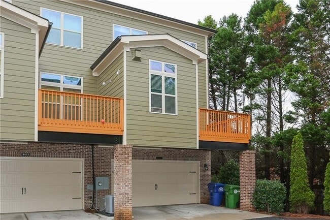 Building Photo - 2261 Lavista Square NE