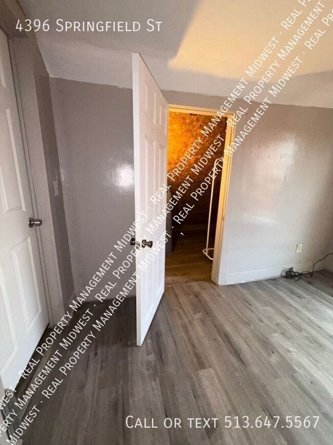 Building Photo - 4396 Springfield St