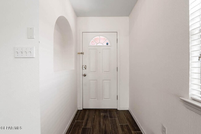 Building Photo - 14266 Gil Reyes Dr
