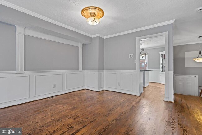 Building Photo - 2828 Beckon Dr