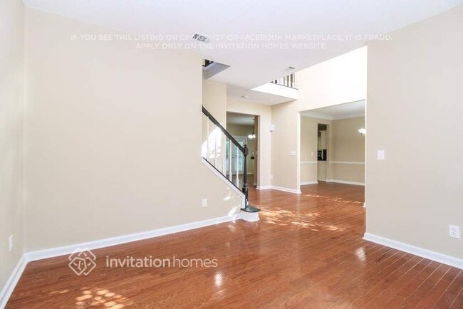 Building Photo - 7022 Surrey Dr