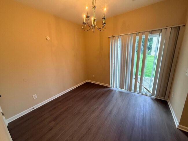 Building Photo - 1249 Liberty Bell Ct