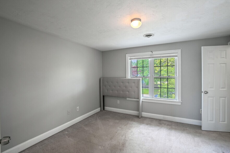 Second Bedroom - 1 Eddy St