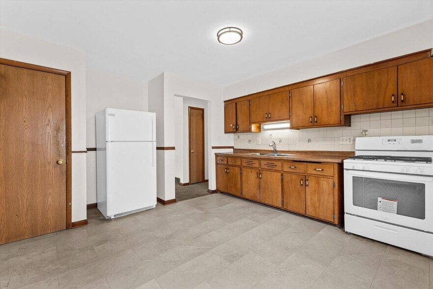 Building Photo - 4722 N 49th St