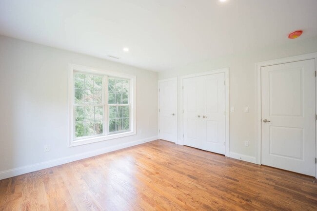 Building Photo - 1 Kewanee Rd