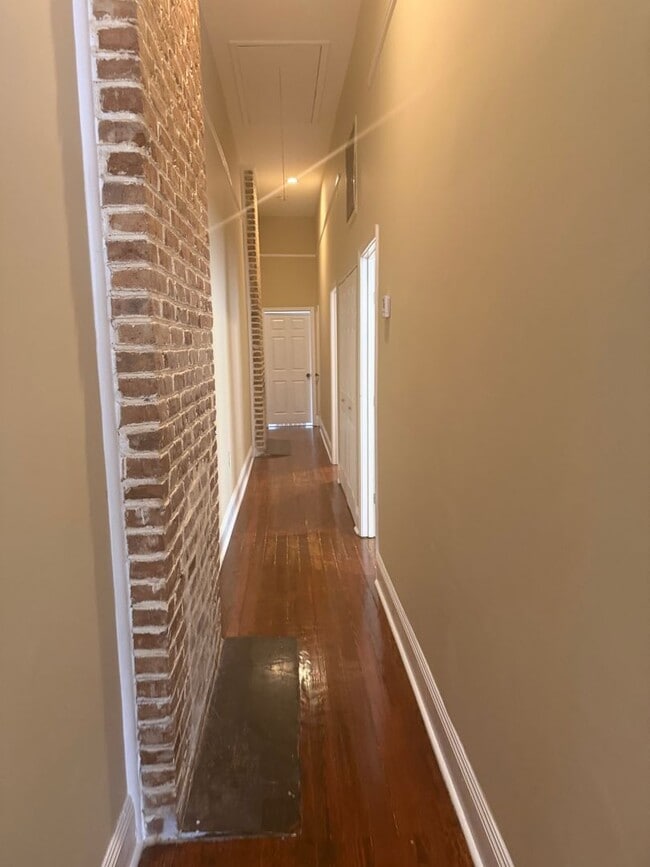 Building Photo - 2316-2318Third