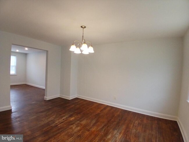 Building Photo - 2707 Edison Hwy