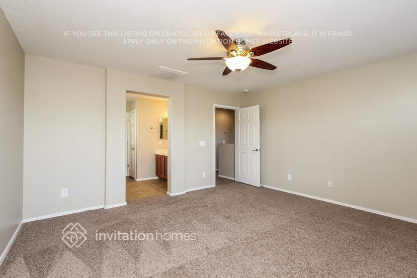 Building Photo - 5753 W Siesta Way