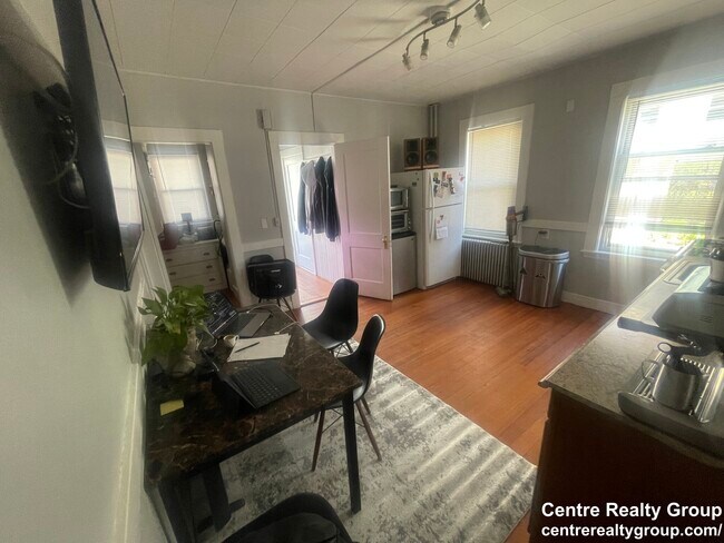 Building Photo - 20 Matchett St