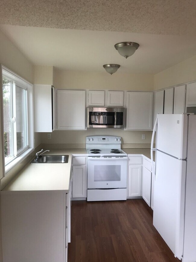Building Photo - Nice 2 Beds/ 2 Bath Condo in Woondinville!
