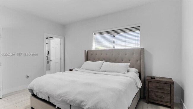 Building Photo - 15817 SW 138th Terrace