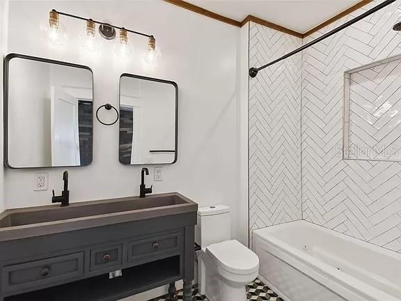 Building Photo - 2508 N Ola Ave