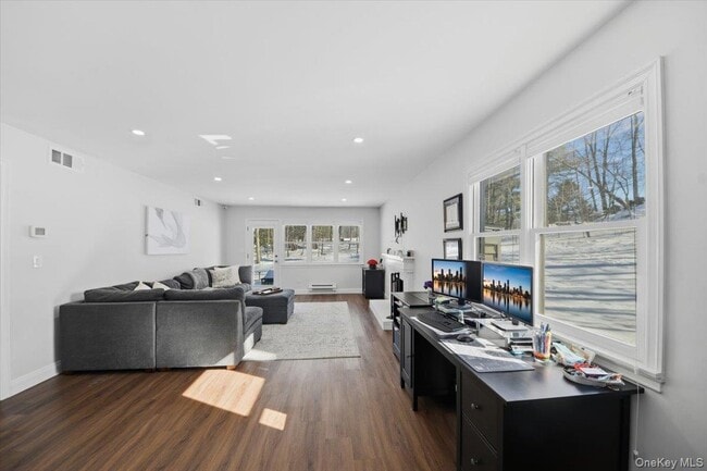 Building Photo - 180 Heritage Hills