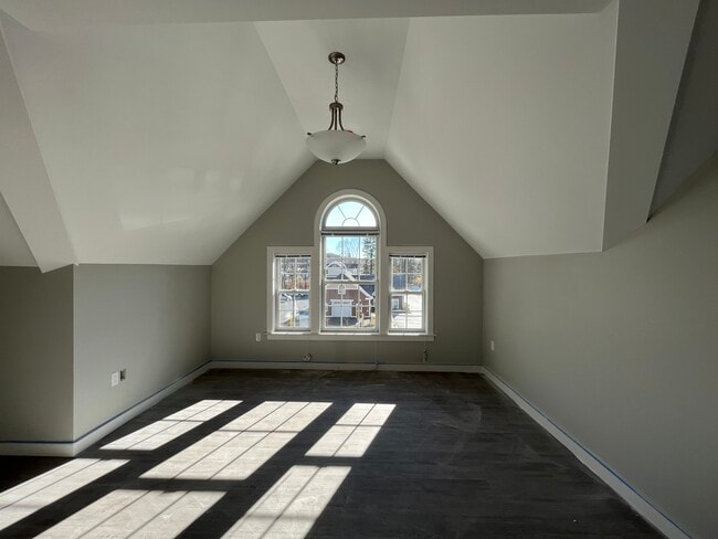 Building Photo - Lascana Homes