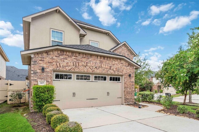 Building Photo - 1415 Woods Lake Ct