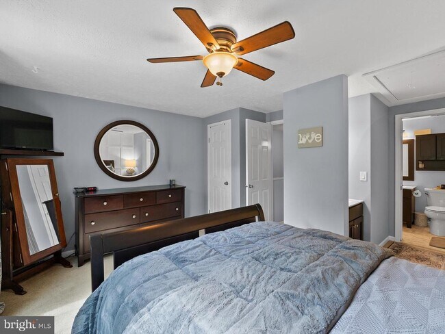 Building Photo - 1636 Fieldthorn Dr