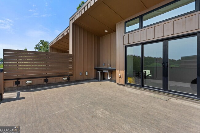 Building Photo - 1631 Overlook Wy NW