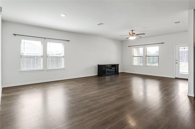 Building Photo - 516 Rawhide Way