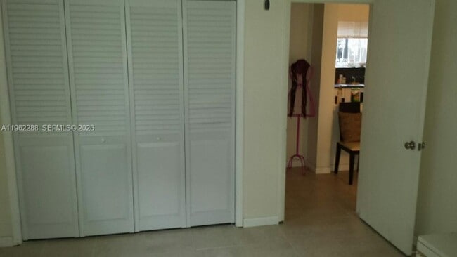 Building Photo - 49 NE 44th St