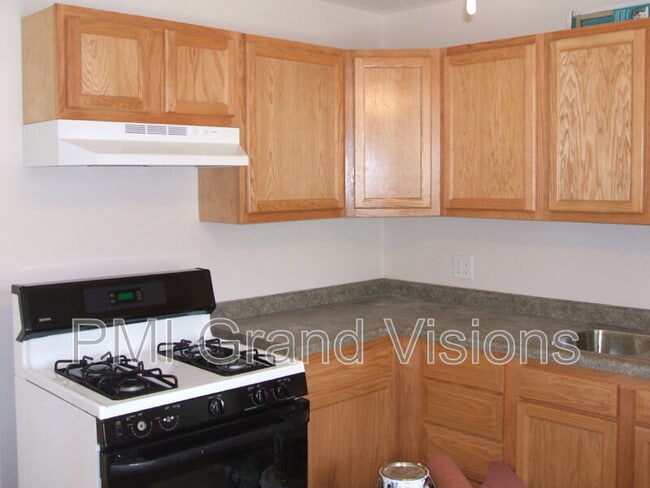 Building Photo - 110 Ridgeway Dr