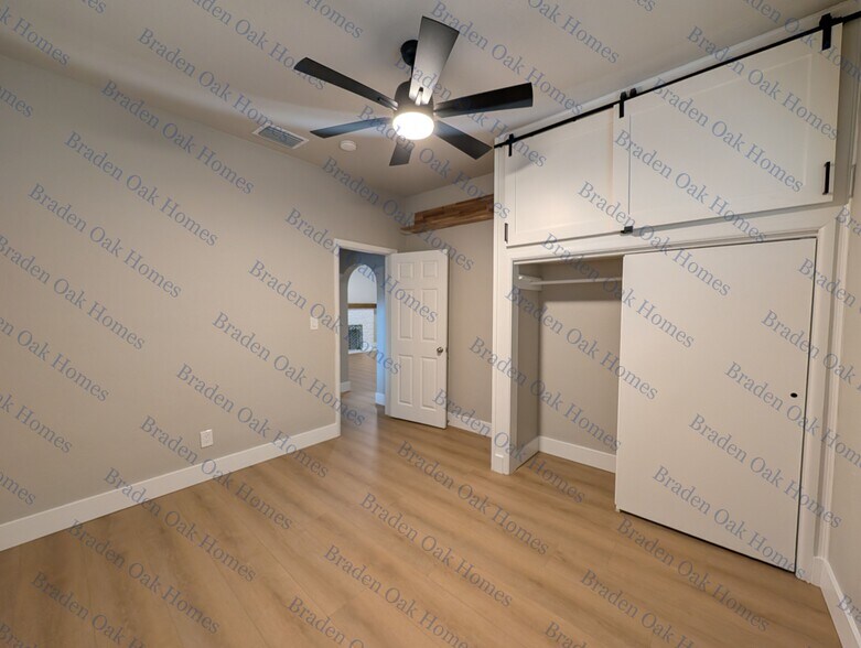 Bedroom 2 with extra storage above closet - 2608 19th Ave W