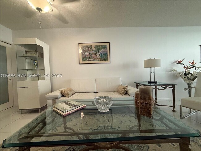 Building Photo - 9511 Collins Ave