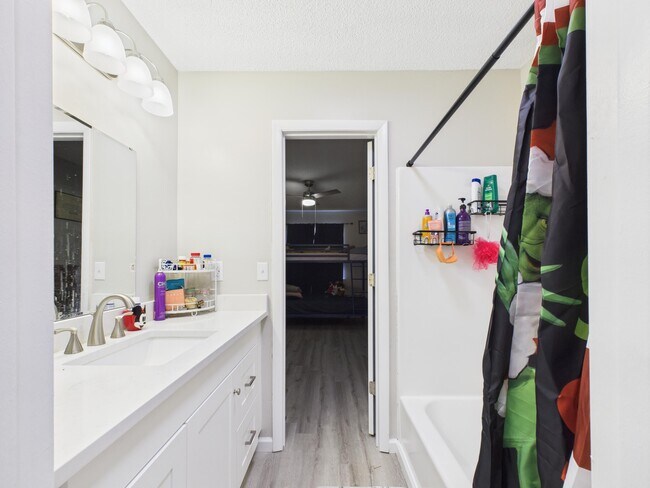 Building Photo - 309 Olympia Ct