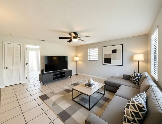Building Photo - 8388 S Tamiami Trl