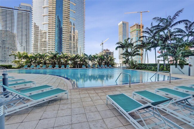 Building Photo - 888 Biscayne Blvd