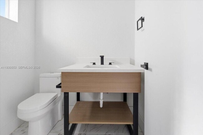 Building Photo - 1126 NW 28th St