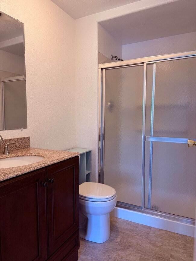 Building Photo - Fabulous 3br 2ba home in foothills of Golden