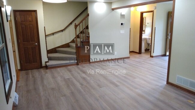 Building Photo - 8249 Imperial Dr