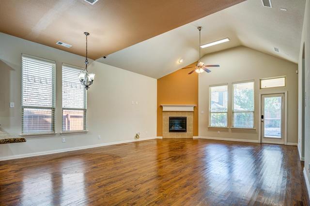 Building Photo - 10841 Leesa Dr