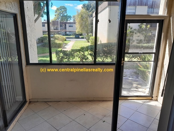 Building Photo - 2400 Winding Creek Blvd