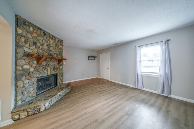 Building Photo - 5737 Bramblegate Rd
