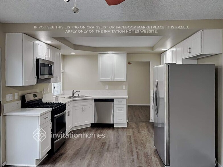 Building Photo - 2873 Aliso Dr