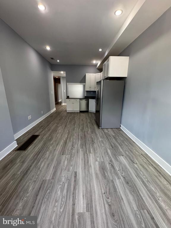 Building Photo - 1522 Willington St